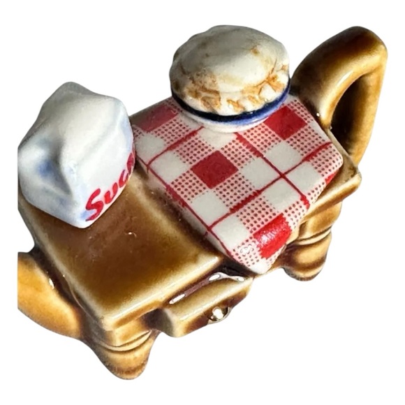 Bundle of 4 Vintage Cardew Tiny Teapots - Picture 3 of 14